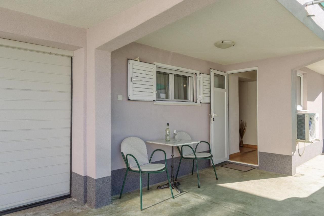 Apartments Meri トロギール エクステリア 写真