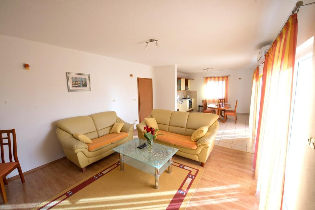 Apartments Meri トロギール 部屋 写真