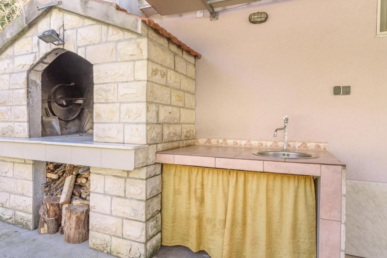 Apartments Meri トロギール エクステリア 写真